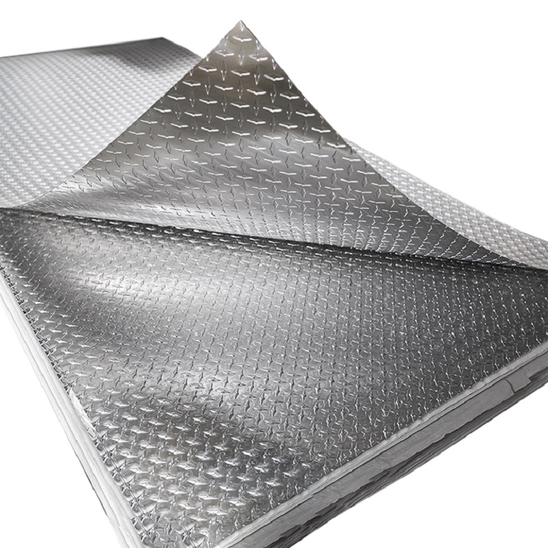 Fournisseur de plaques d'aluminium à gaufrage à carreaux