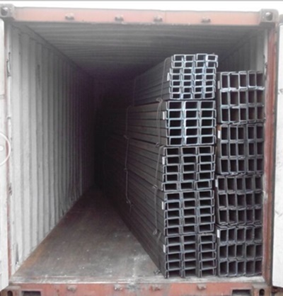 Mine travaillant l'acier de canal en U Mine travaillant l'acier de canal en U