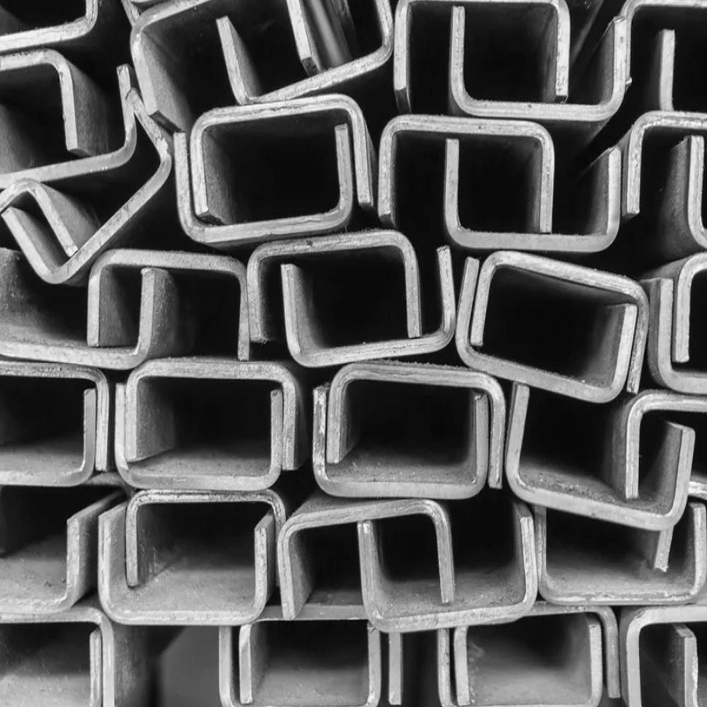 Forme de canal en U en acier doux et norme AISI, ASTM, GB, JIS Forme de canal en U en acier doux et norme AISI, ASTM, GB, JIS